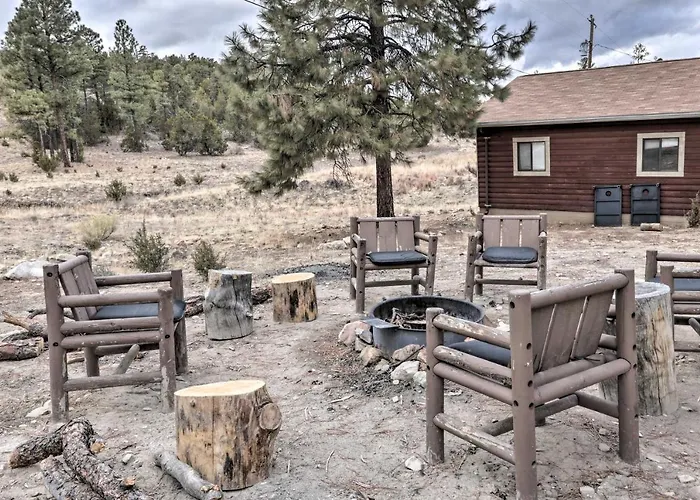 Dom wakacyjny Fire Pit + Game Room: Heber-overgaard Cabin! Heber
