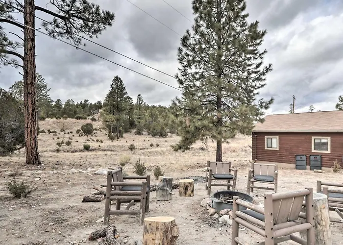 Fire Pit + Game Room: Heber-overgaard Cabin! Heber